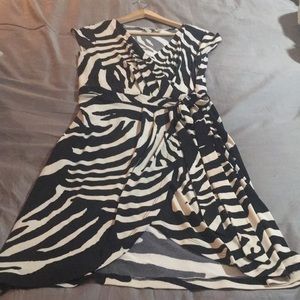 EUC wrap dress, size Medium